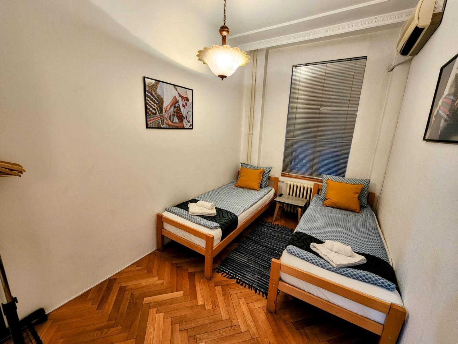 Authentic Belgrade Centre Apartments For Large Groups, Republic Square - Up To 47 People In 5 Apartments Номер фото