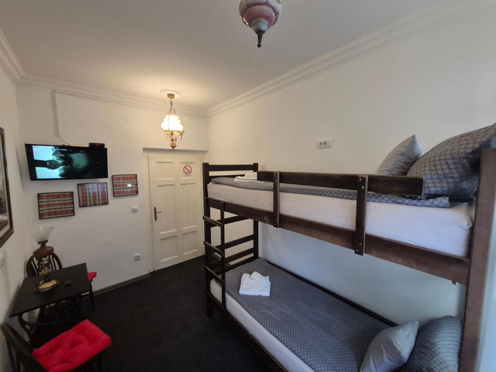 Authentic Belgrade Centre Apartments For Large Groups, Republic Square - Up To 47 People In 5 Apartments Номер фото