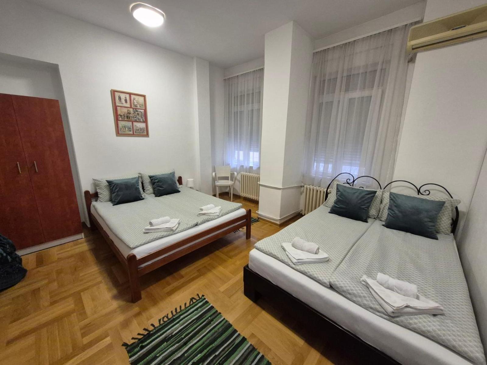 Authentic Belgrade Centre Apartments For Large Groups, Republic Square - Up To 47 People In 5 Apartments Номер фото