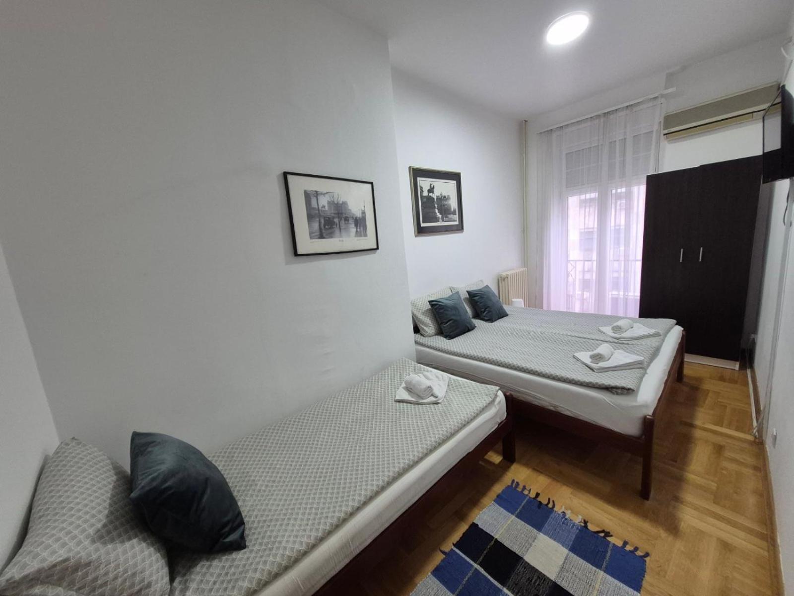 Authentic Belgrade Centre Apartments For Large Groups, Republic Square - Up To 47 People In 5 Apartments Номер фото