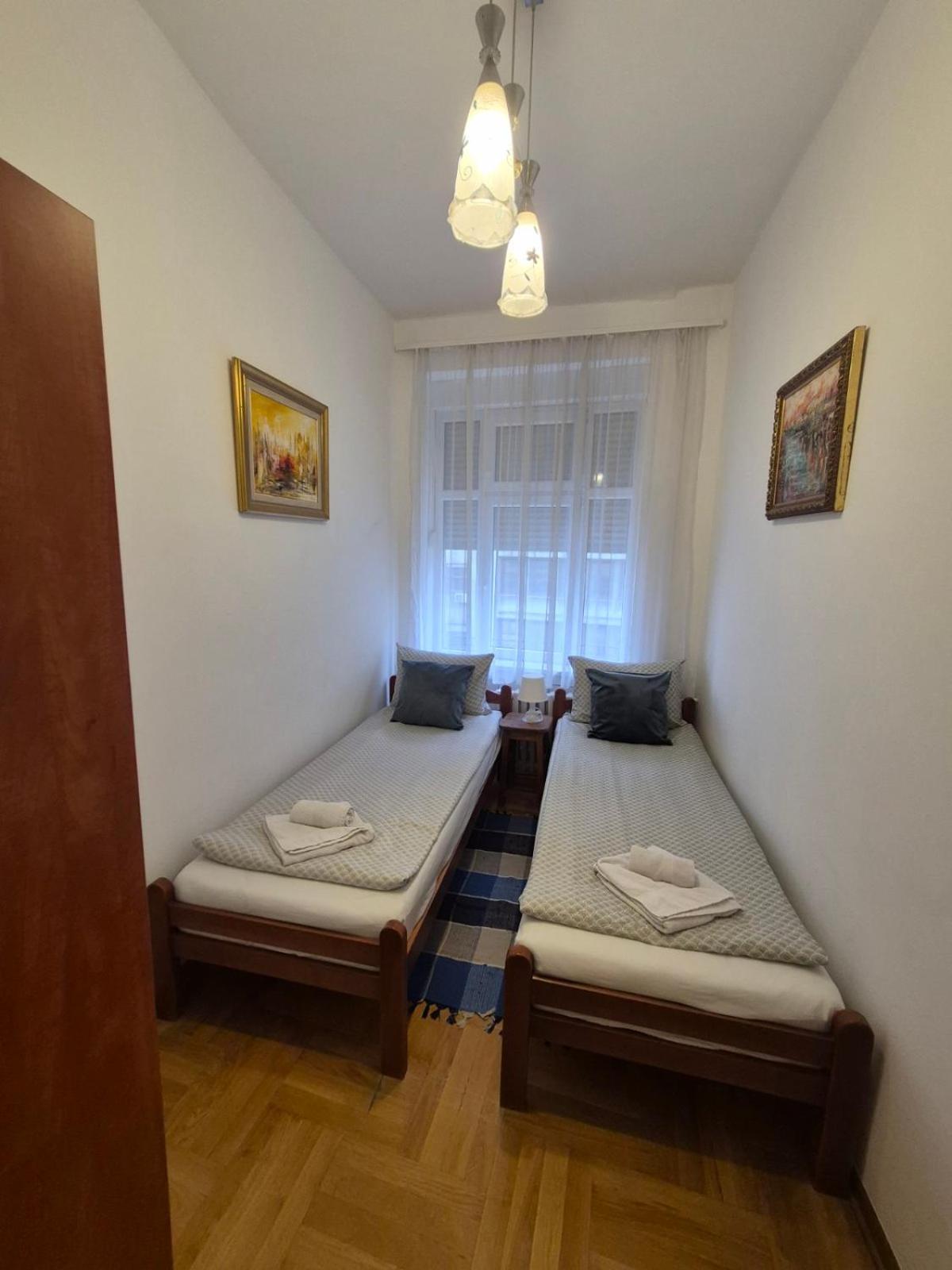 Authentic Belgrade Centre Apartments For Large Groups, Republic Square - Up To 47 People In 5 Apartments Номер фото