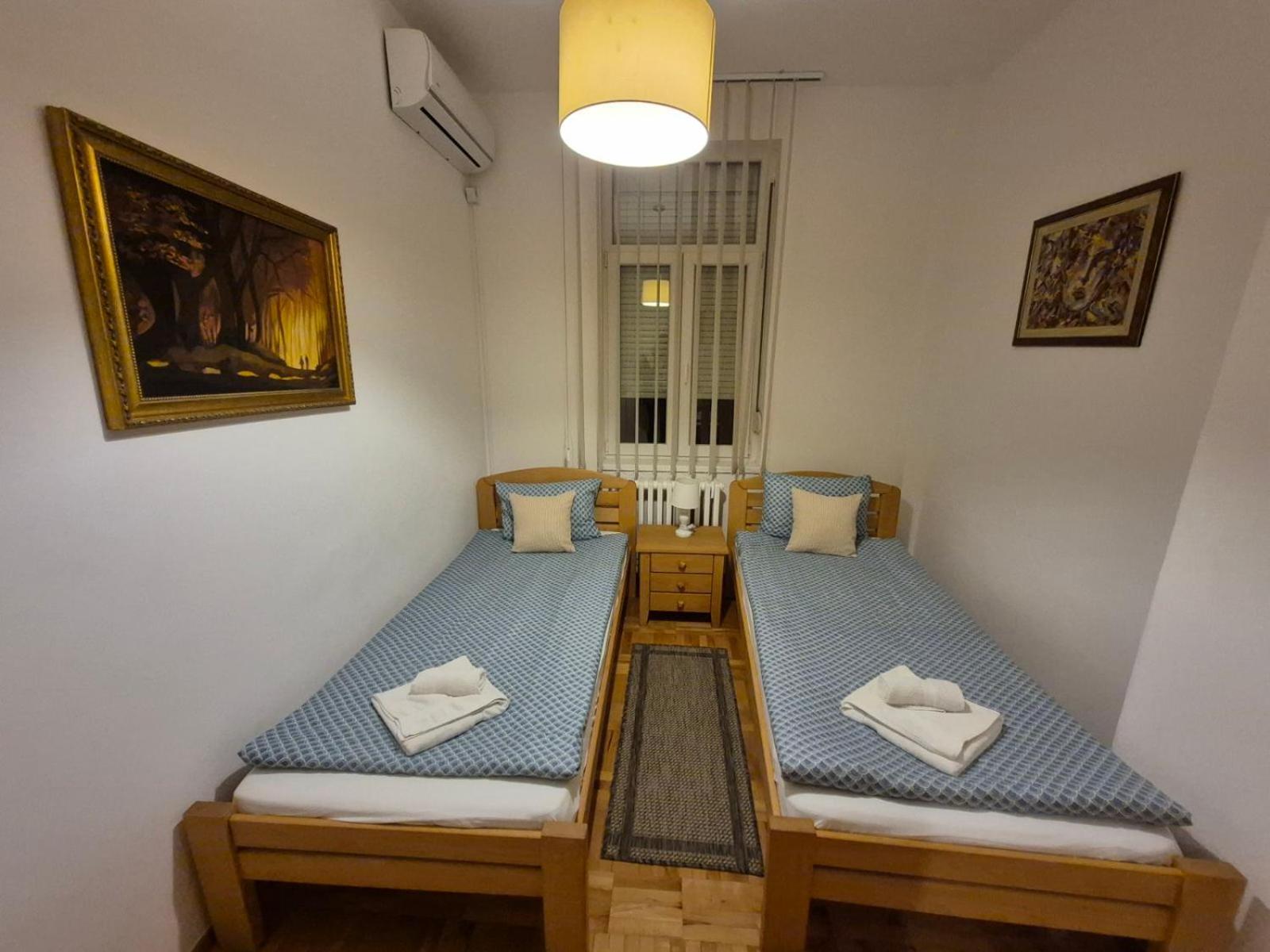Authentic Belgrade Centre Apartments For Large Groups, Republic Square - Up To 47 People In 5 Apartments Номер фото